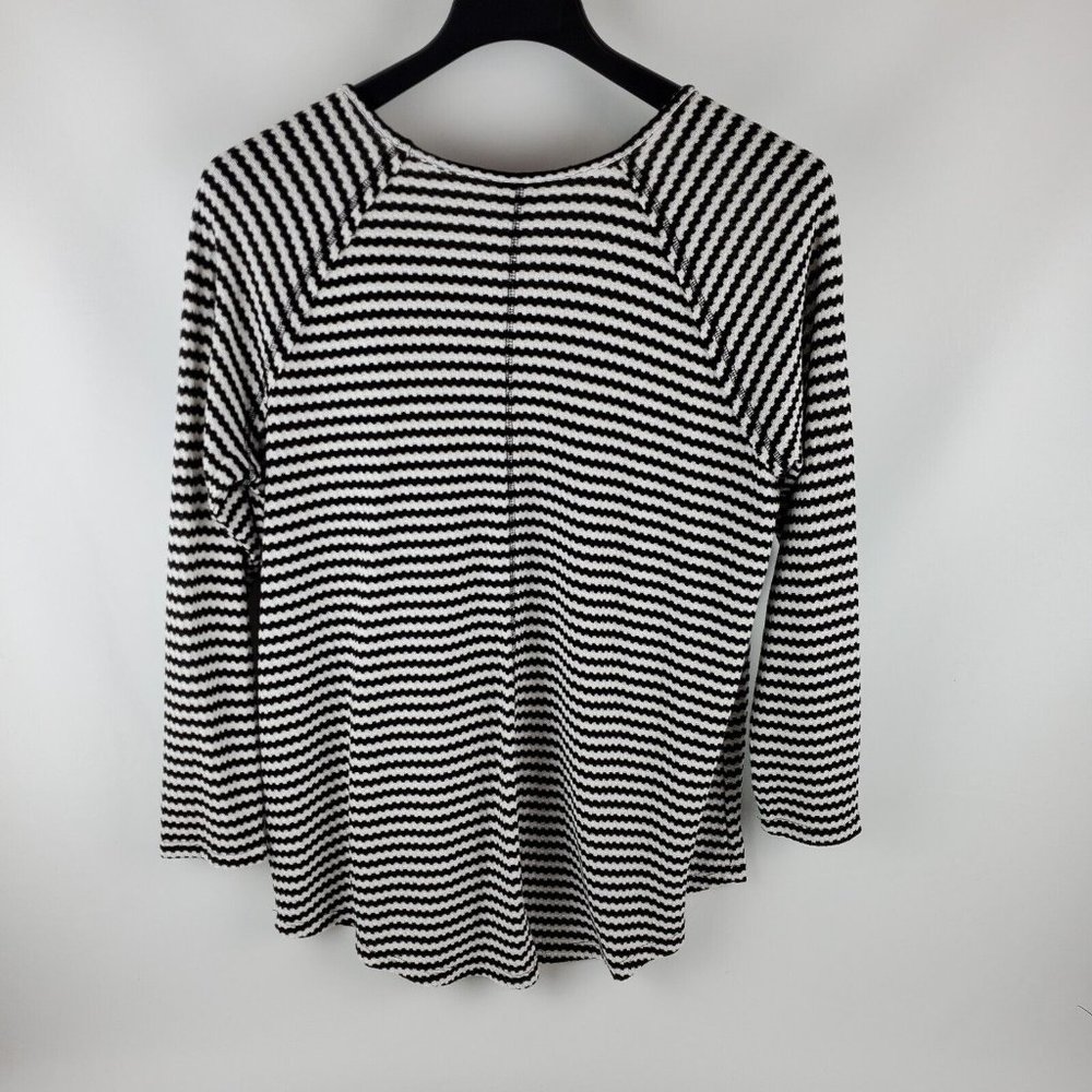 Torrid Womens Waffle Scoop Neck Long Sleeve Tee Black White Size 2=2X #12261696 - Picture 9 of 11